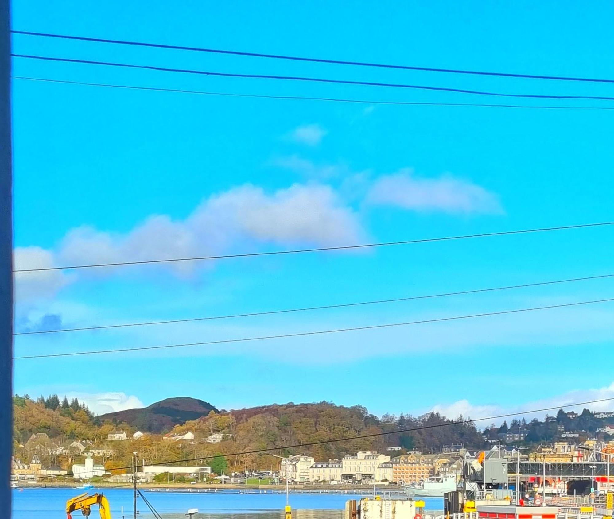 The Rail & Ferry Den Apartment Oban Bagian luar foto