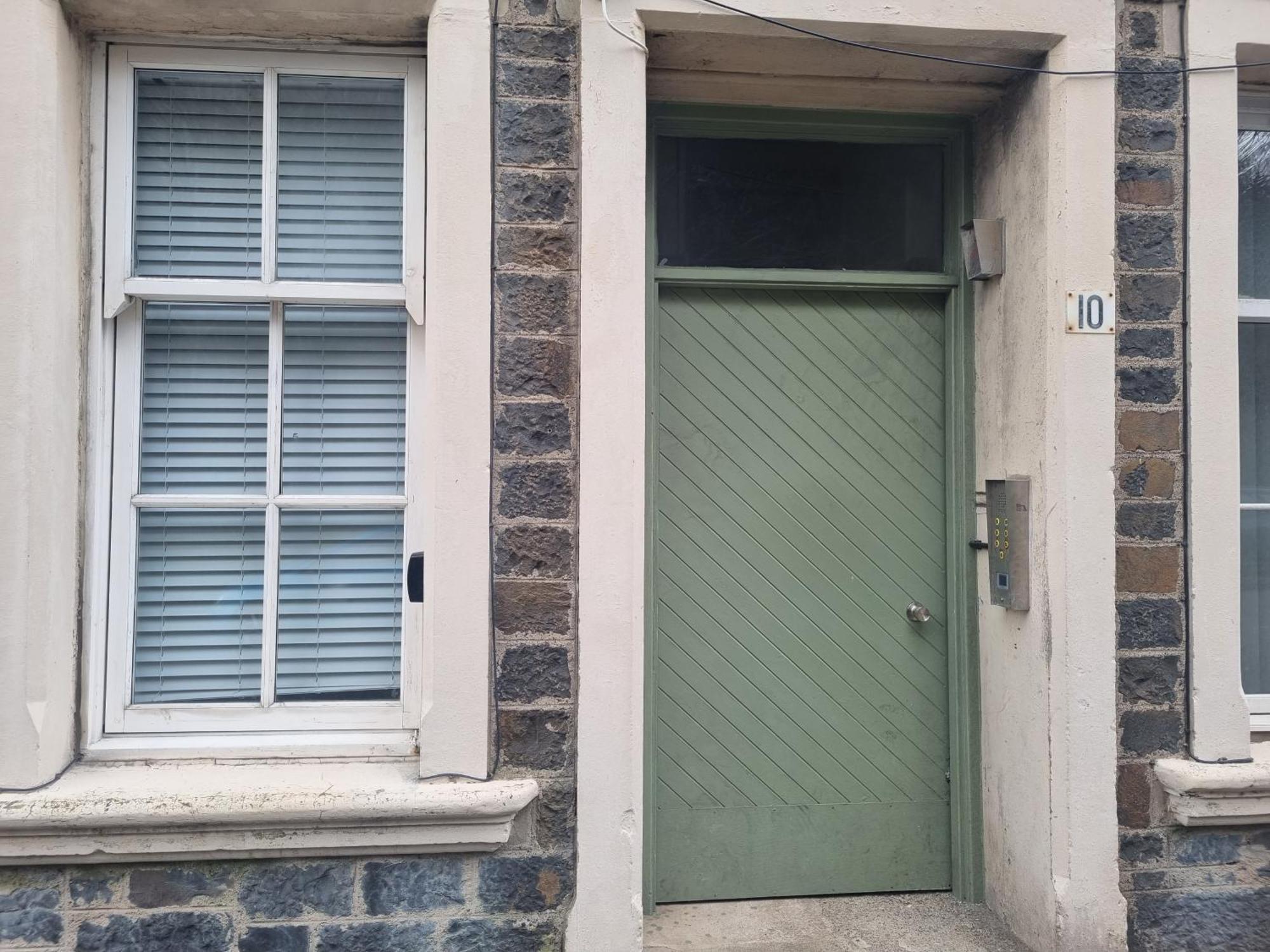 The Rail & Ferry Den Apartment Oban Bagian luar foto